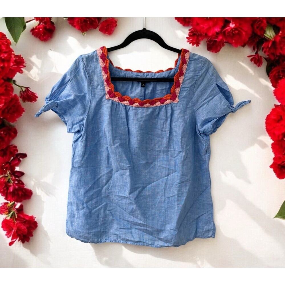 Talbots Size M Blue Chambray SSleeve Square Neck Embroidered‎ Top Blouse Lin/Cot